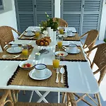 Villa Lacolonial 5 Minutes Walk From Beach And 10 Minutes From Center Design