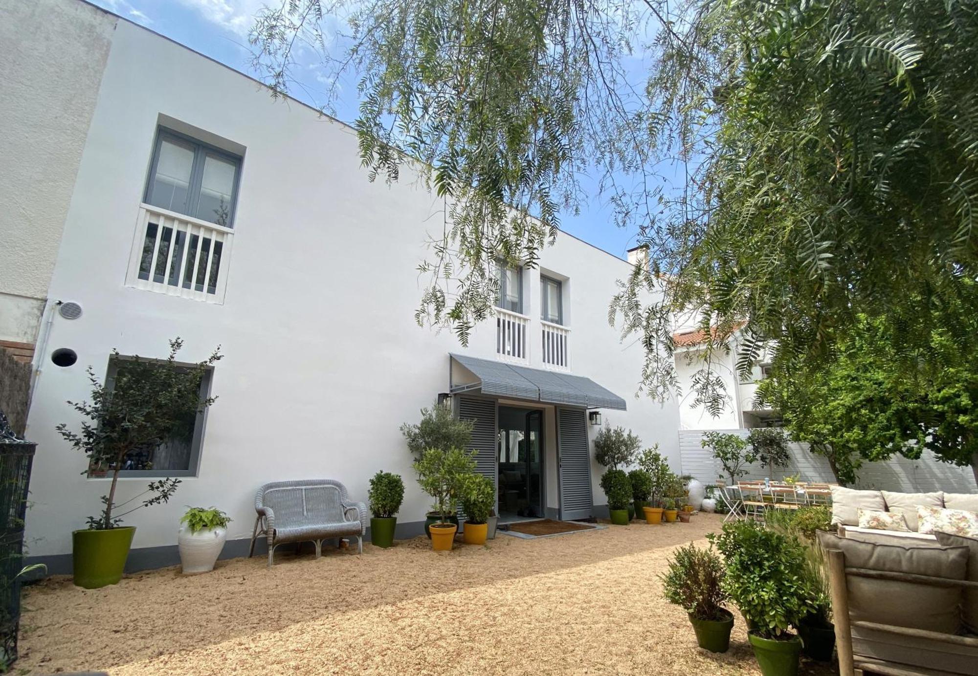 Lacolonial 5 Minutes Walk From And 10 Minutes From Center Design Villa Sitges